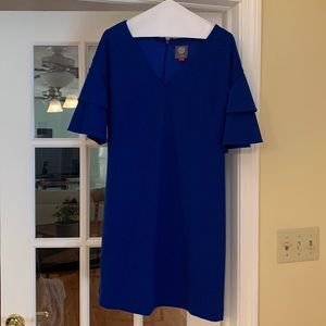 Vince Camuto - Sz 6 - Short Sleeve Dress